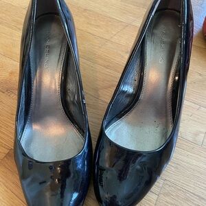 Bandolino Glossy Black Heels
